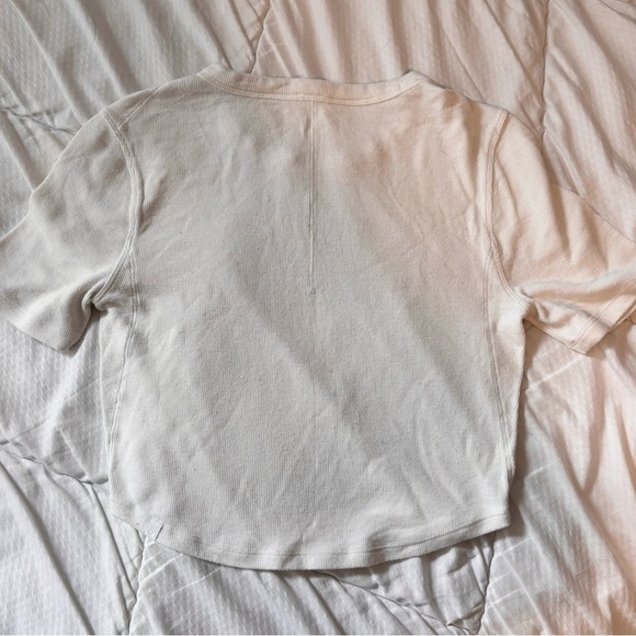 Lululemon Crop Tee - Picture 4 of 4